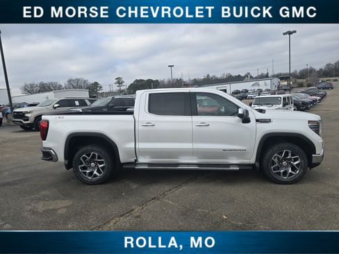 Used 2023 GMC Sierra 1500 SLT w/ SLT Premium Package image 2