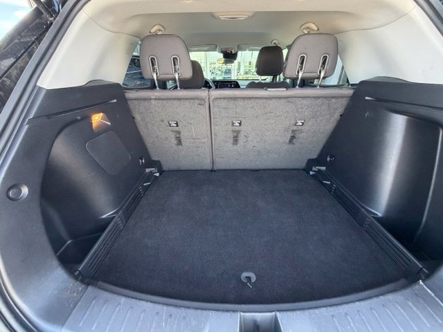 Used 2025 Chevrolet TrailBlazer LT FWD image 28