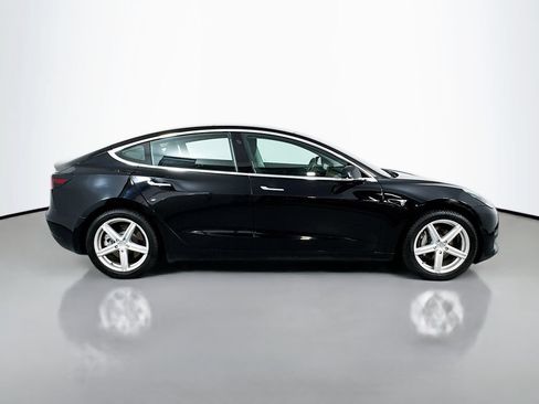 Used 2018 Tesla Model 3 Long Range RWD image 5