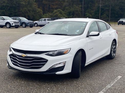 Used 2023 Chevrolet Malibu LT image 3