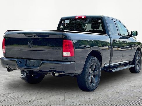 Used 2017 RAM 1500 Express w/ Black Ram 1500 Express Group AWD/4WD image 6