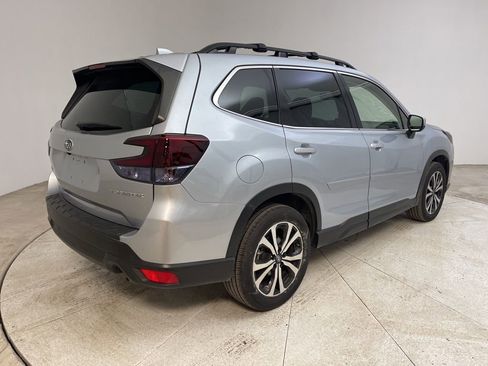 Used 2022 Subaru Forester Limited w/ Popular Package #3 image 8