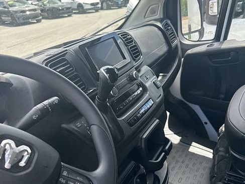 Used 2026 RAM ProMaster 2500 w/ Convenience Group FWD image 8