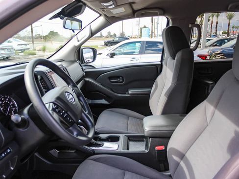 Used 2022 Nissan Frontier S image 17