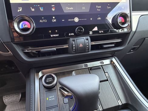 Used 2026 Lexus GX 550 AWD/4WD image 27