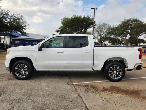 Used 2022 Chevrolet Silverado 1500 LT image 4