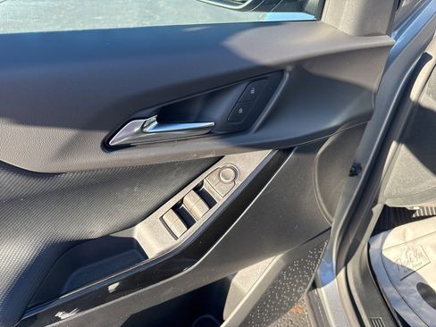 New 2026 Chevrolet Equinox LT w/ LPO, Floor Liner Package image 10