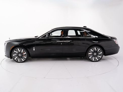 New 2027 Rolls-Royce Ghost AWD/4WD image 2