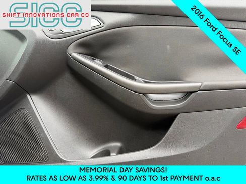 Used 2016 Ford Focus SE w/ Equipment Group 201A FWD image 17