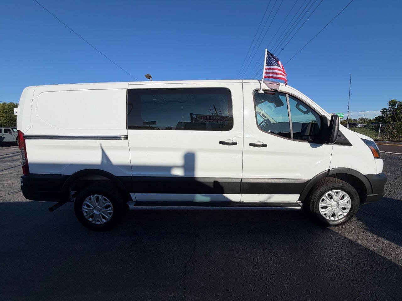 Used 2025 Ford Transit 250 Low Roof w/ Exterior Upgrade Package RWD image 5