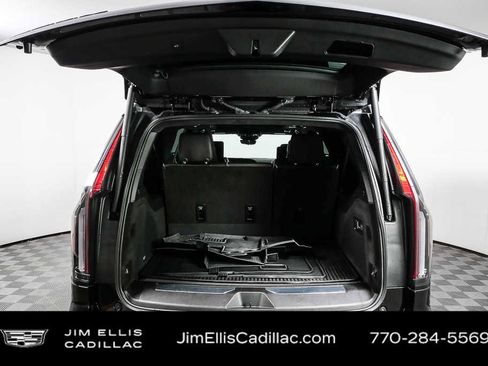 Used 2024 Cadillac Escalade ESV Sport Platinum w/ LPO, ONYX Package image 32