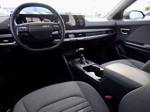Certified 2025 Kia K4 EX image 28