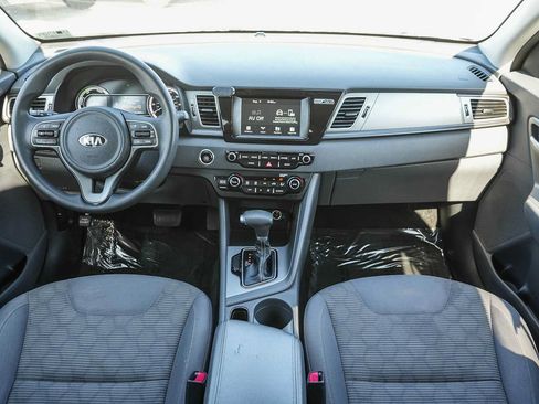 Used 2019 Kia Niro LX FWD image 12