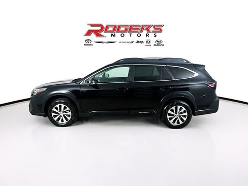 Used 2025 Subaru Outback Premium w/ Popular Package #1 image 4