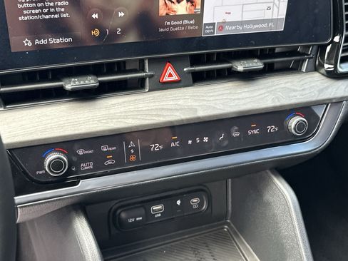 Certified 2025 Kia Sportage X-Pro Prestige AWD/4WD image 16
