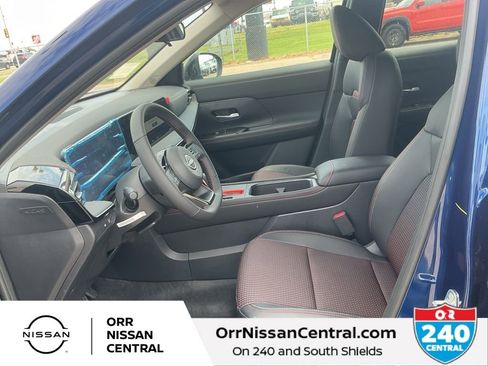 New 2026 Nissan Kicks SR FWD image 17