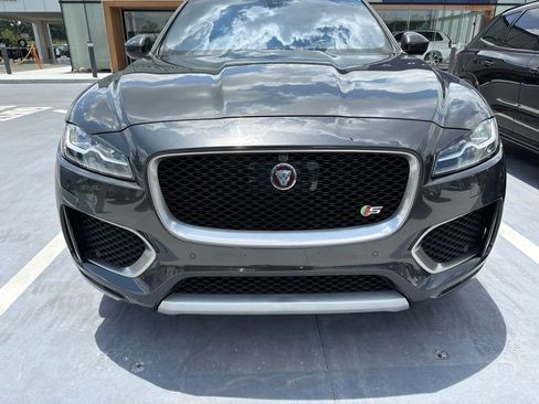 Used 2019 Jaguar F-PACE S AWD/4WD image 4