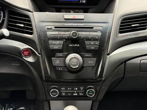 Used 2013 Acura ILX w/ Premium Package FWD image 12