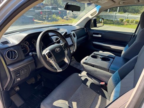Used 2014 Toyota Tundra SR image 10