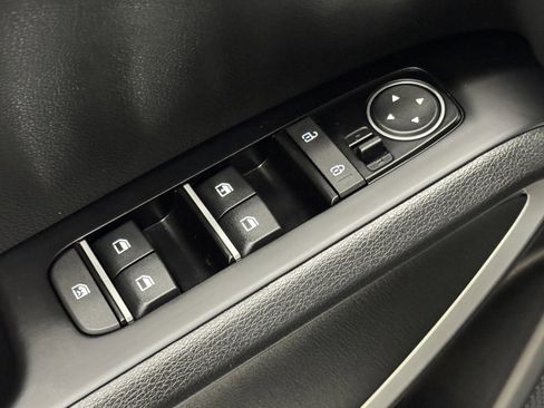 Used 2025 Kia Soul LX w/ LX Technology Package image 13