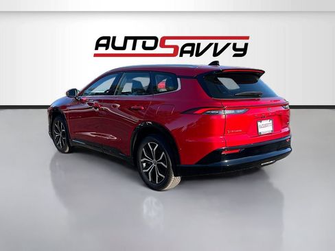 Used 2025 Toyota Crown Signia AWD/4WD image 5