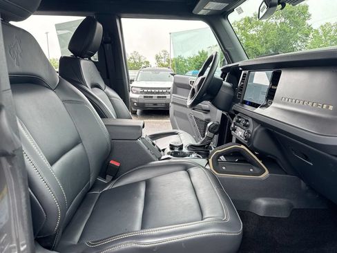Used 2025 Ford Bronco Badlands AWD/4WD image 22