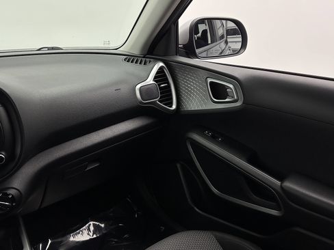 Used 2020 Kia Soul X-Line FWD image 27