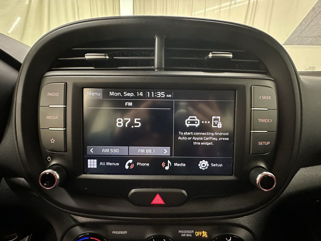 Used 2022 Kia Soul LX FWD image 26