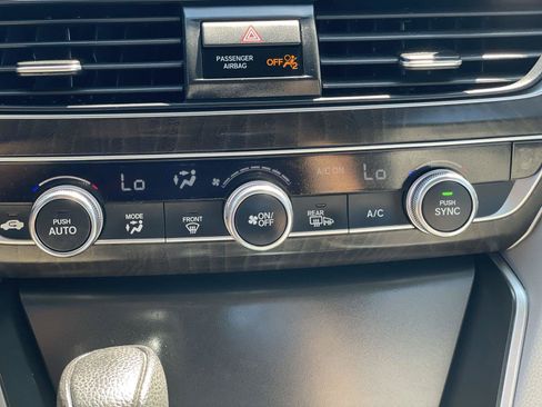 Used 2020 Honda Accord EX image 19