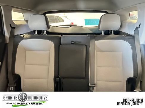 Used 2023 GMC Terrain SLE w/ Driver Convenience Package AWD/4WD image 34