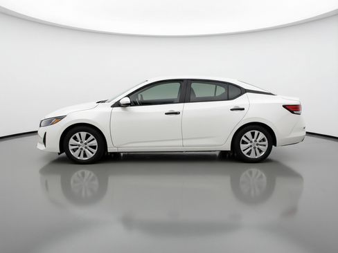 Used 2025 Nissan Sentra S FWD image 5