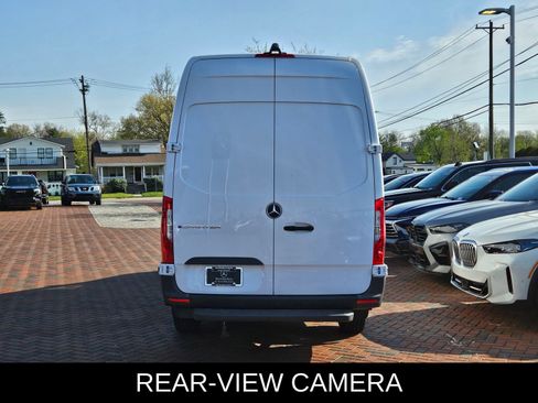 New 2024 Mercedes-Benz eSprinter 170 Cargo image 7