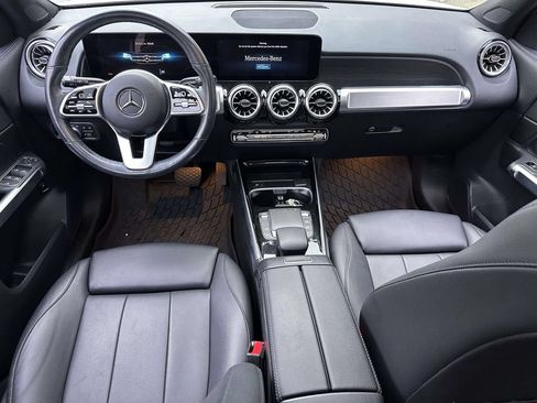Used 2023 Mercedes-Benz GLB 250 4MATIC image 17