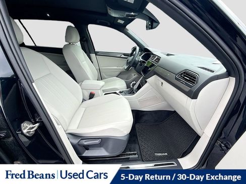 Used 2024 Volkswagen Tiguan SE R-Line AWD/4WD image 36
