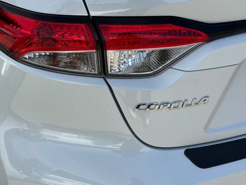 Used 2020 Toyota Corolla LE w/ Carpet Mat Package (TMS) image 25