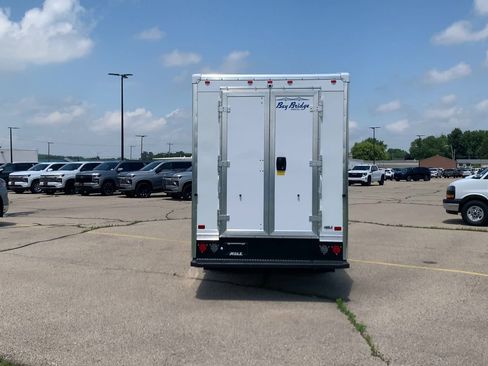 New 2025 GMC Savana 3500 w/ Power Convenience Package RWD image 31