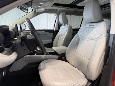 Certified 2025 Ford Explorer Platinum w/ Ultimate Package image 12