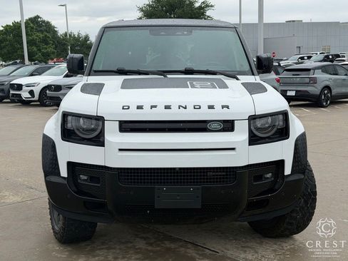 Used 2023 Land Rover Defender 110 X-Dynamic SE AWD/4WD image 2