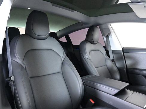 Used 2024 Tesla Model 3 image 15