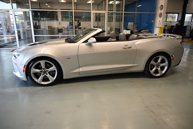 Used 2017 Chevrolet Camaro SS RWD image 7