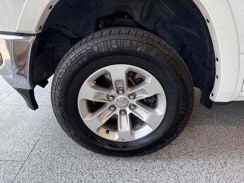 Used 2020 RAM 1500 Laramie AWD/4WD image 13