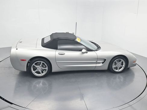 Used 2004 Chevrolet Corvette Convertible w/ Preferred Equipment Group RWD image 54