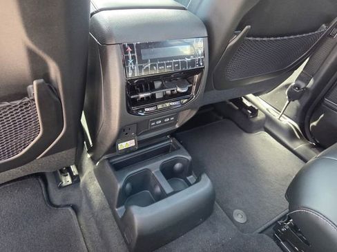 New 2026 Jeep Grand Cherokee L Limited image 8