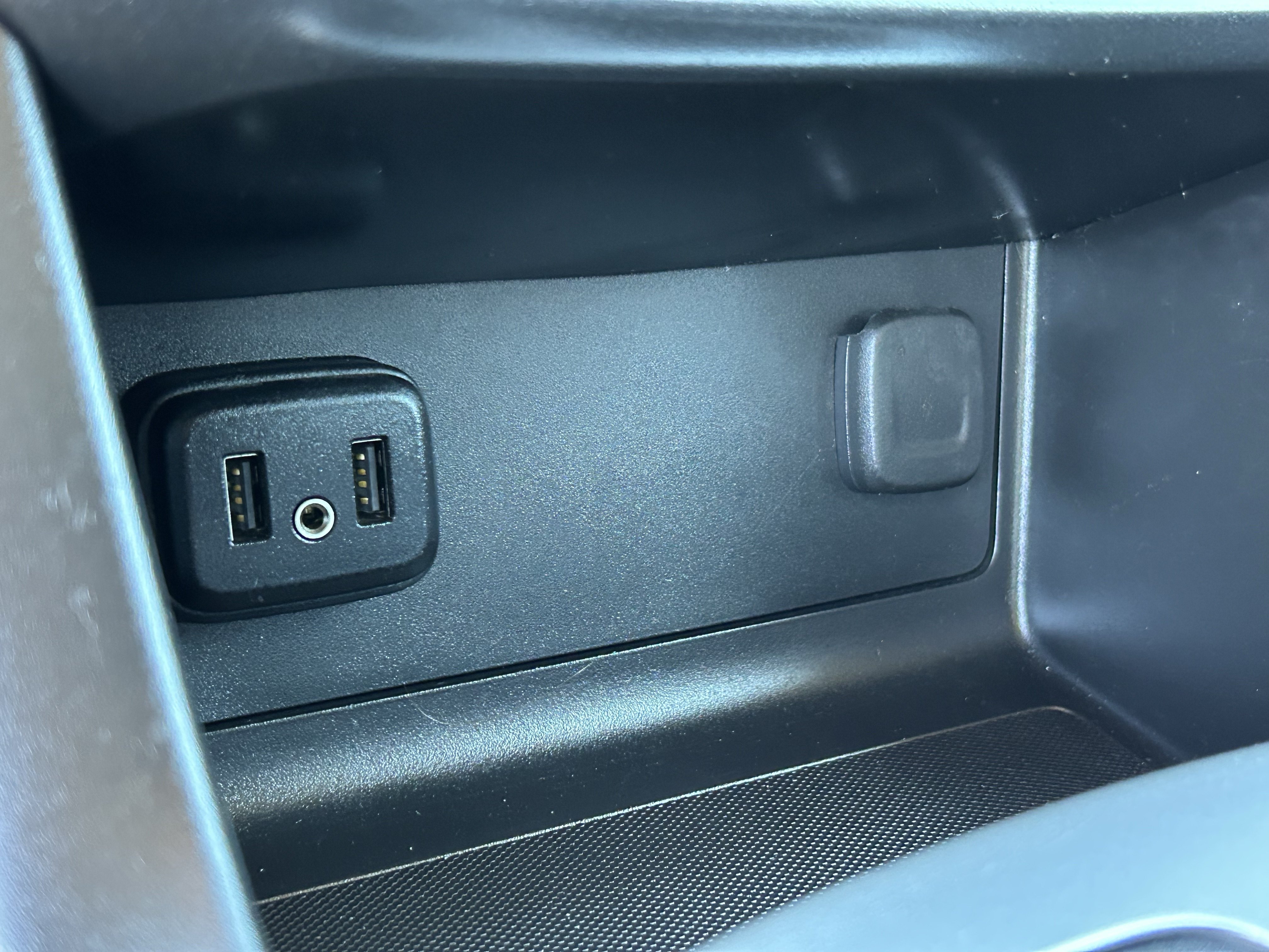 Used 2021 Chevrolet Colorado LT RWD image 24