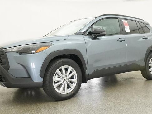 New 2026 Toyota Corolla Cross LE FWD image 17