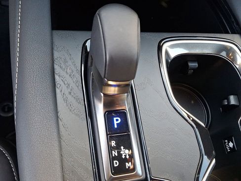 Used 2025 Lexus RX 350 Premium image 16