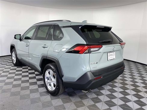 Used 2021 Toyota RAV4 XLE w/ Convenience Package image 6
