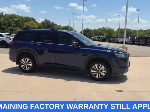 Used 2026 Nissan Pathfinder SL w/ Cargo Package FWD image 2