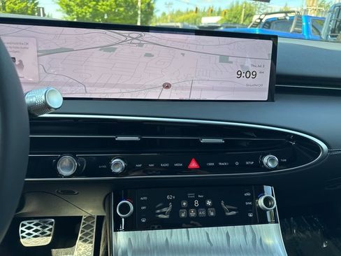 New 2026 Genesis Electrified GV70 AWD/4WD image 25
