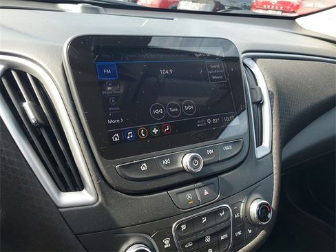 Used 2024 Chevrolet Malibu LT image 27